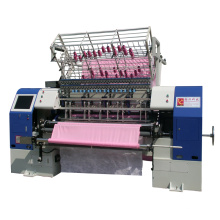 Edredão do computador que faz a máquina, maquinaria estofando do vestuário de matéria têxtil, máquina da produção das edredões de retalhos